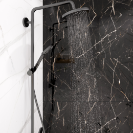 Panel SPC Calacatta Black, acabado brillante y elegante para interiores sofisticados.